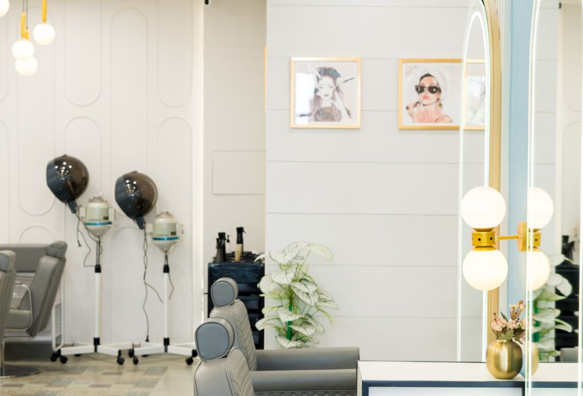 Beauty Salon in Gomti Nagar