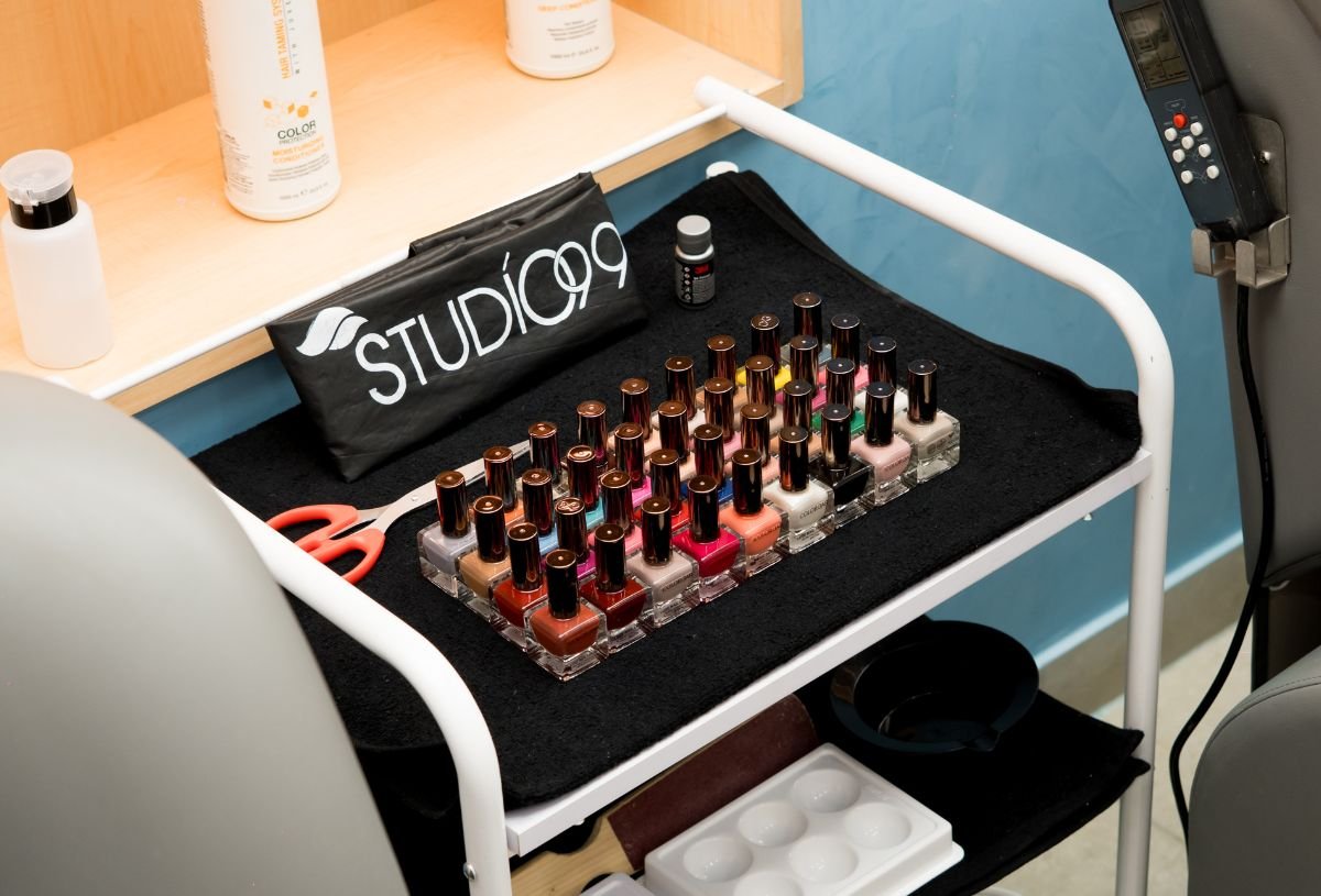 Hair Salon in Gomti Nagar